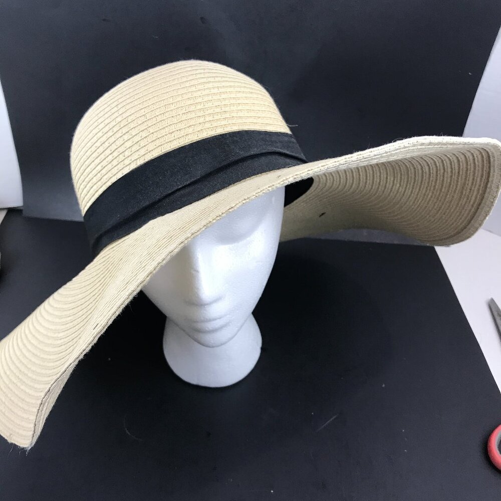 Serra Floppy Brim Sun hat with black band, NWT